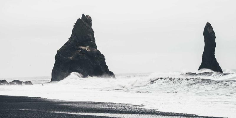 企业网络设备前景展望:从防火墙演进看网腾科技等厂商的创新路径