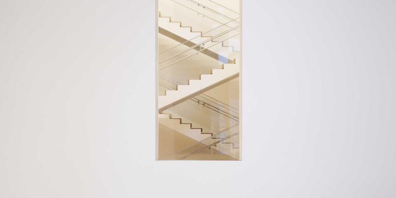 网腾科技解析：企业网络系统集成中，数据中心叶脊（Spine-Leaf）架构的选型与部署最佳实践